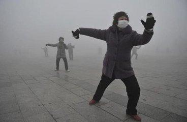 北京卫生计生委和北京市疾控中心发布《雾霾防护常识十三问》 
